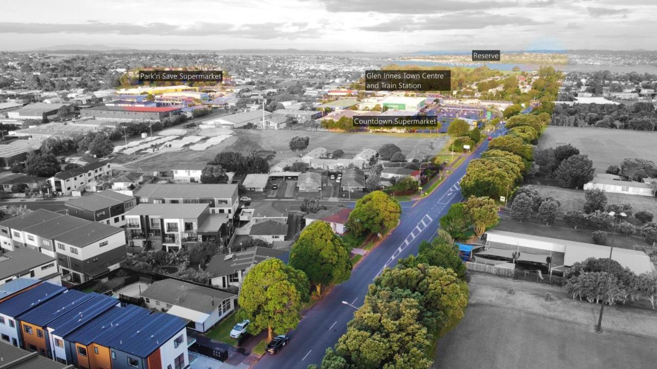 Luxury Brand New Designer Living Apartment Auckland Exterior photo